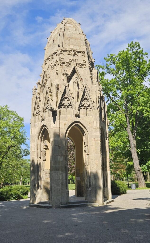 Gotički toranj