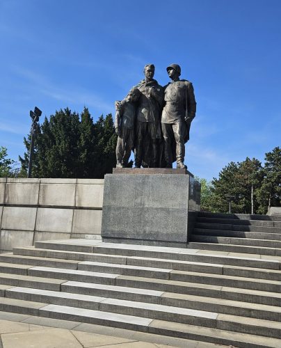 Memorijalni kompleks Slavin