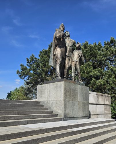 Memorijalni kompleks Slavin